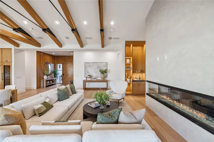 1227 Berkshire Lane, Newport Beach, California 92660