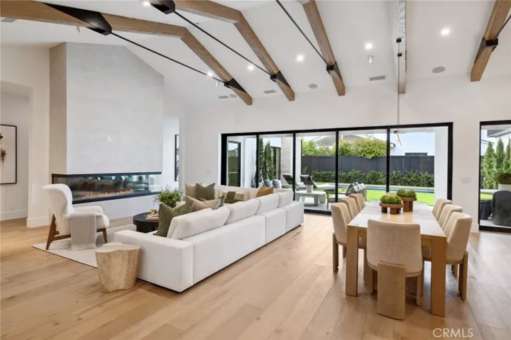 1227 Berkshire Lane, Newport Beach, California 92660