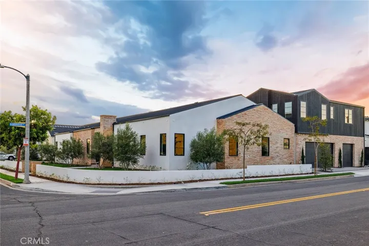 1227 Berkshire Lane, Newport Beach, California 92660