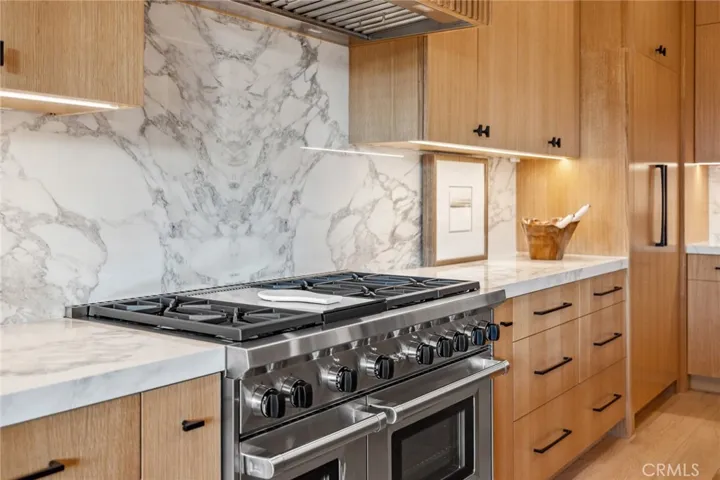 1227 Berkshire Lane, Newport Beach, California 92660