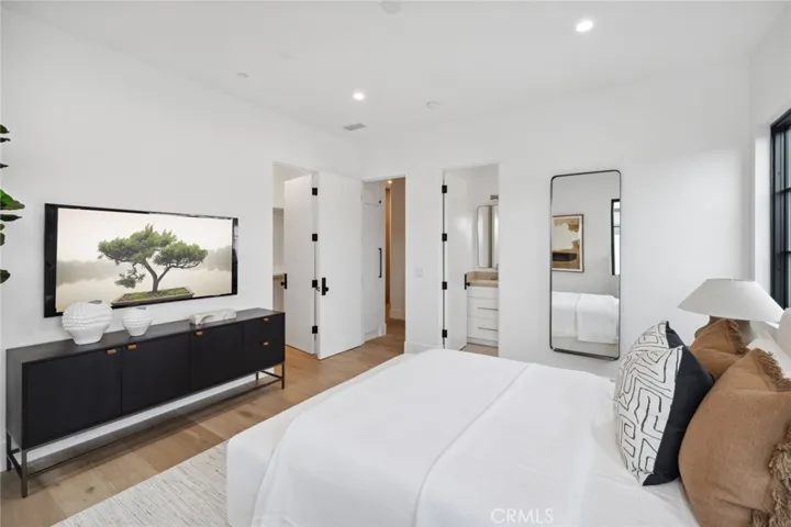 1227 Berkshire Lane, Newport Beach, California 92660