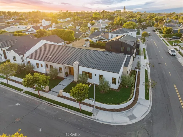 1227 Berkshire Lane, Newport Beach, California 92660