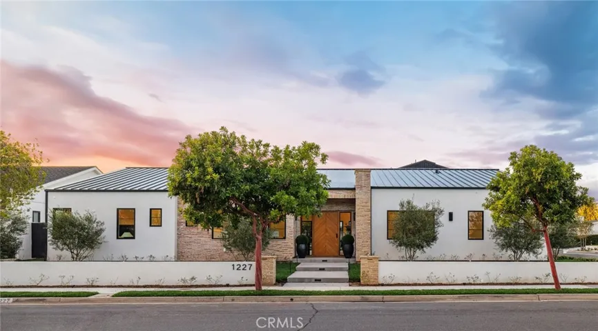 1227 Berkshire Lane, Newport Beach, California 92660