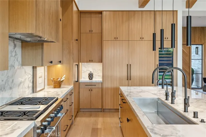 1227 Berkshire Lane, Newport Beach, California 92660