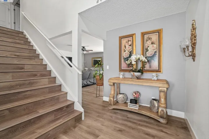 207 Elderberry Ct, Hercules, California 94547