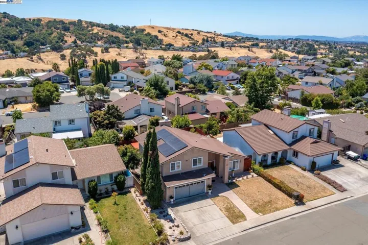 207 Elderberry Ct, Hercules, California 94547