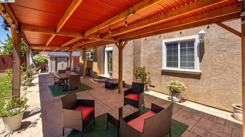 207 Elderberry Ct, Hercules, California 94547