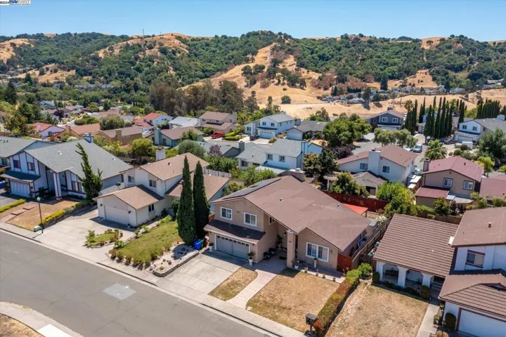 207 Elderberry Ct, Hercules, California 94547