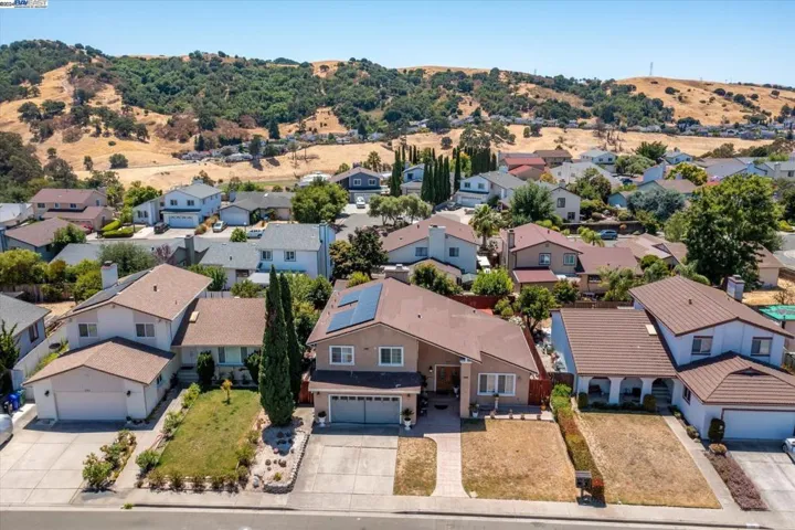 207 Elderberry Ct, Hercules, California 94547
