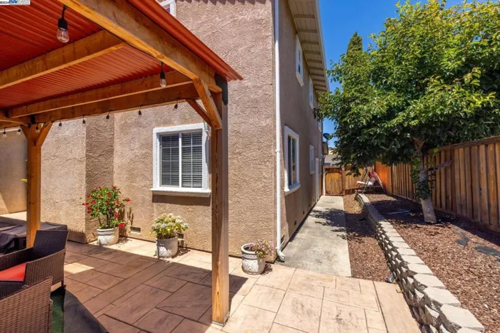 207 Elderberry Ct, Hercules, California 94547