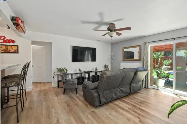 207 Elderberry Ct, Hercules, California 94547