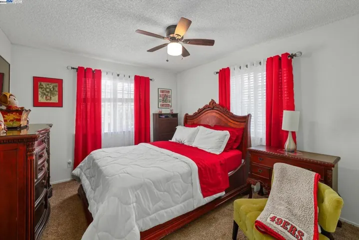 207 Elderberry Ct, Hercules, California 94547