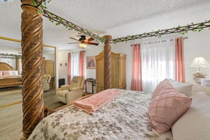 207 Elderberry Ct, Hercules, California 94547