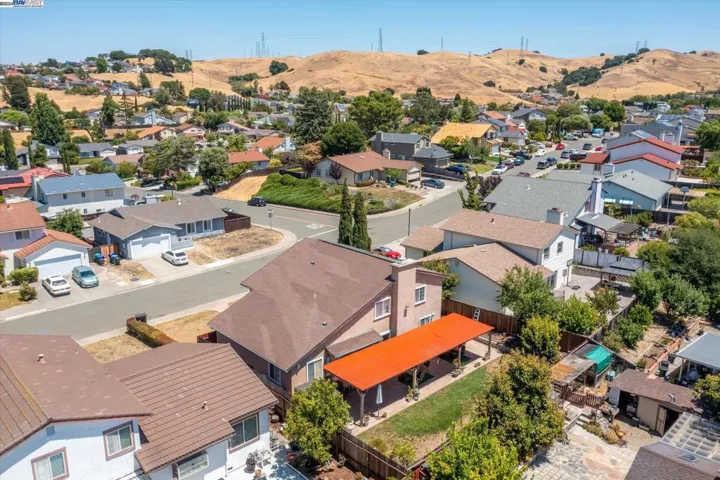 207 Elderberry Ct, Hercules, California 94547