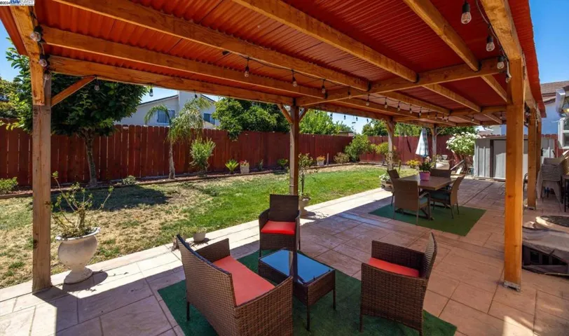 207 Elderberry Ct, Hercules, California 94547