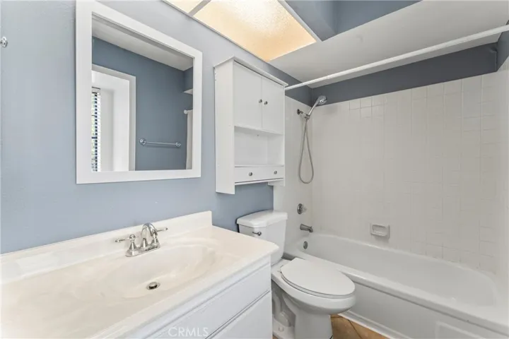 18420 Lemarsh Street 28, Northridge, California 91325