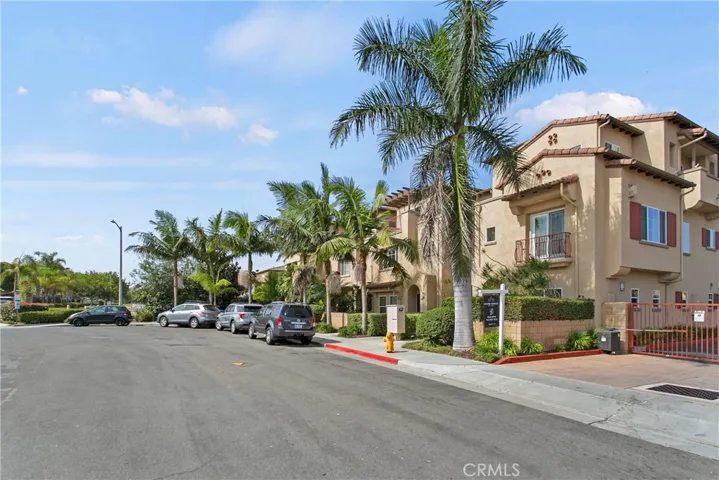 16841 Roosevelt Lane, Huntington Beach, California 92649