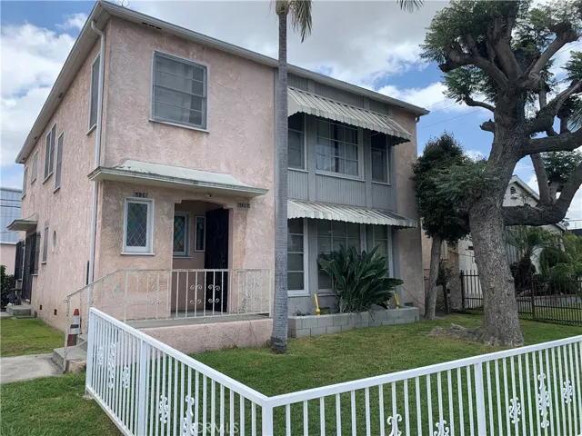 6120 Wilton, Los Angeles, California 90047