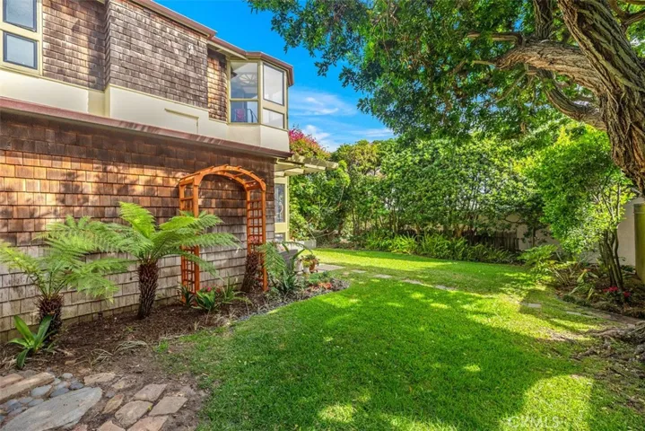 146 Chiquita Street, Laguna Beach, California 92651