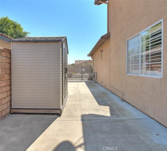 Large side yard for small rv parking, gated.