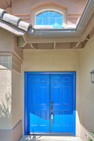 Double door entry