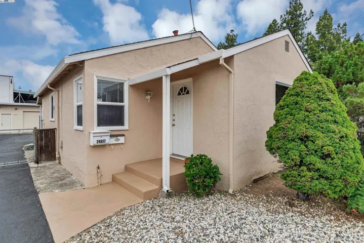 24657 Oneil Ave, Hayward, California 94544