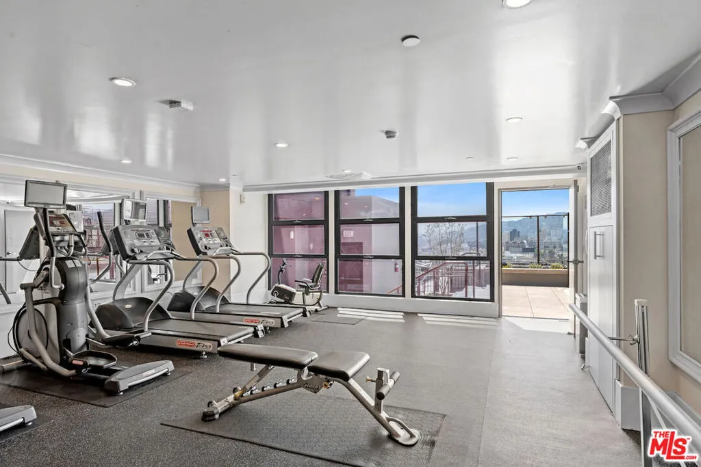 1645 N Vine Street 606, Los Angeles, California 90028 home-pic-23