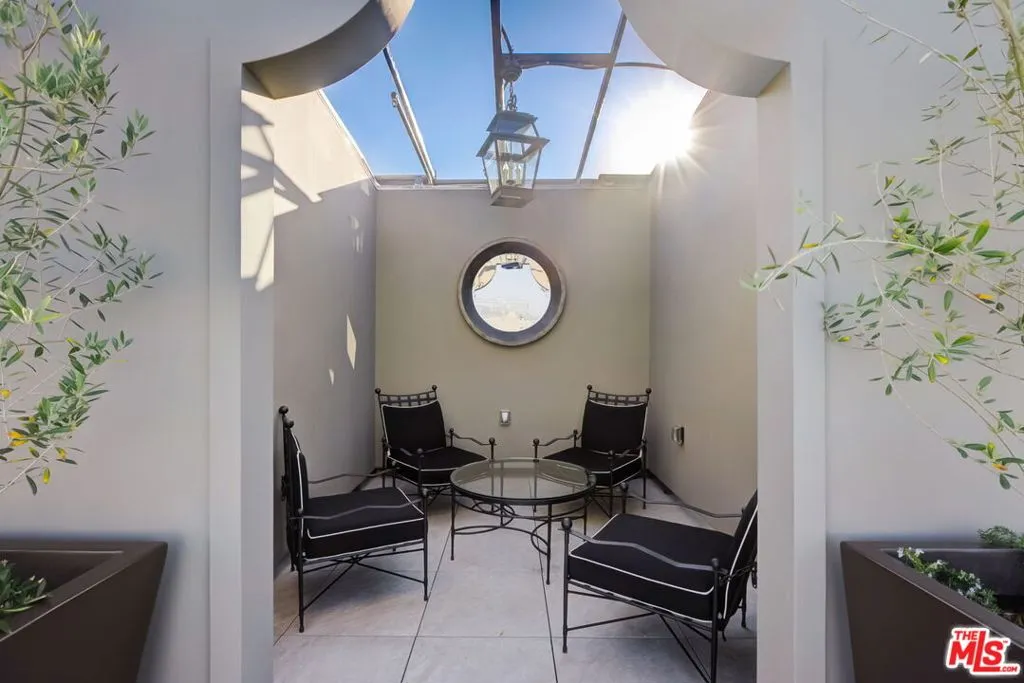 1645 N Vine Street 606, Los Angeles, California 90028 home-pic-22