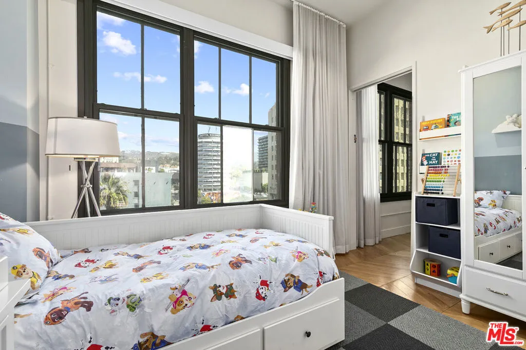 1645 N Vine Street 606, Los Angeles, California 90028 home-pic-13