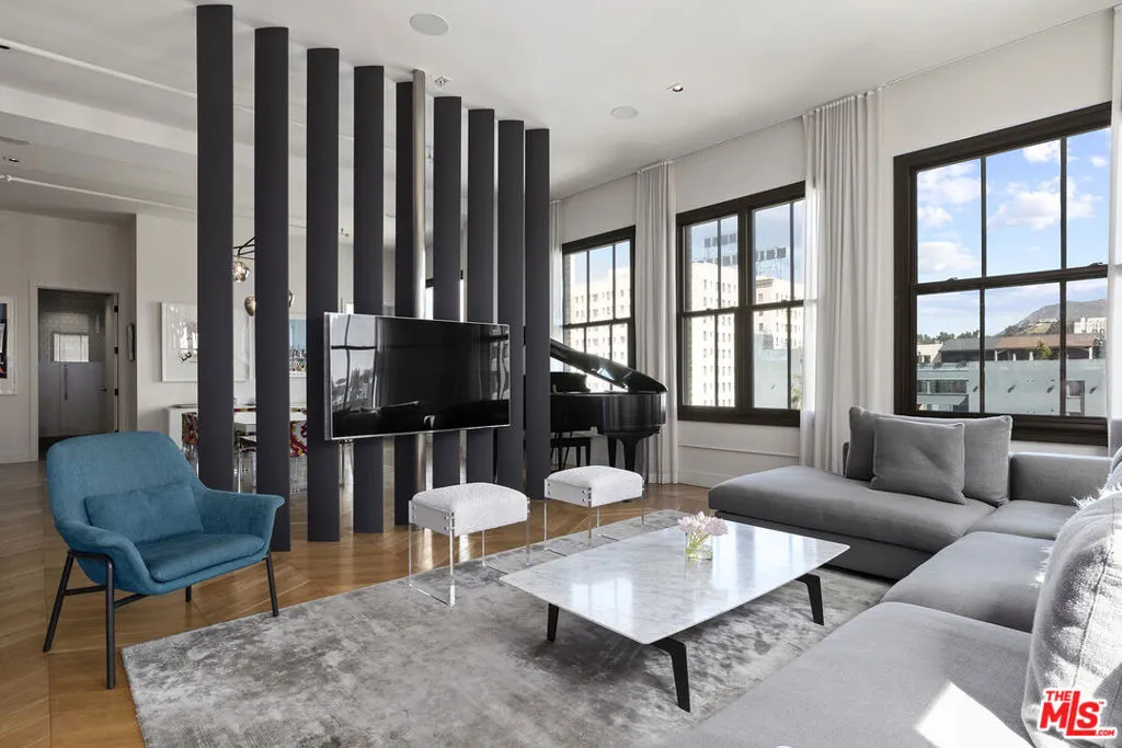 1645 N Vine Street 606, Los Angeles, California 90028 home-pic-2