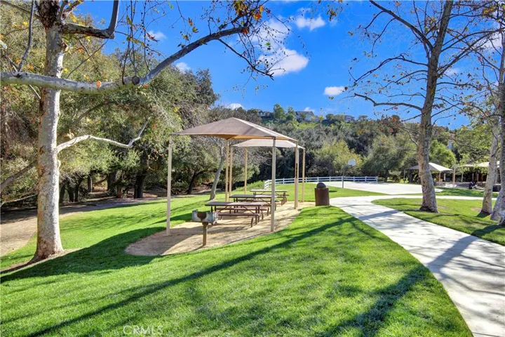 39 Tomahawk Street, Trabuco Canyon, California 92679