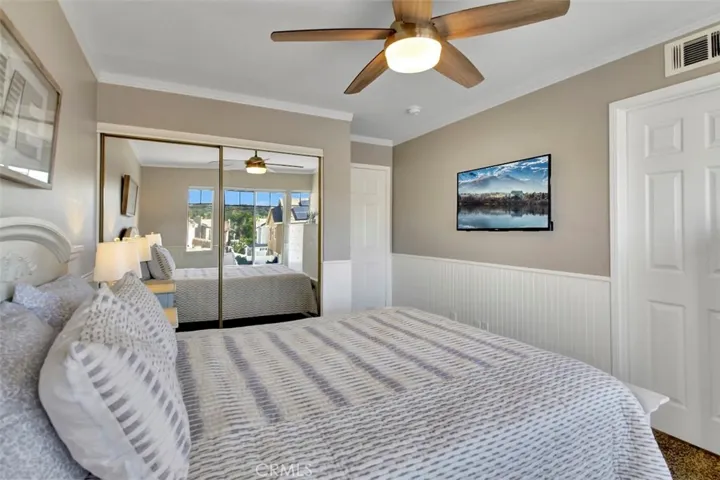 Upstairs bedroom 2