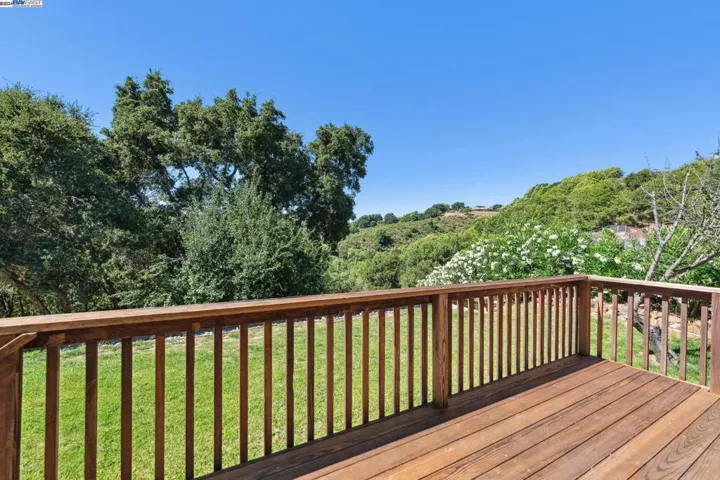16817 Hallmark Ct, Castro Valley, California 94552