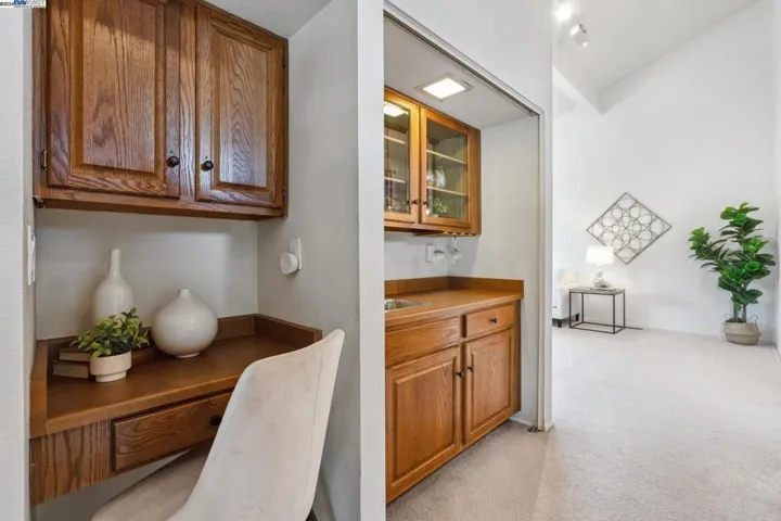 16817 Hallmark Ct, Castro Valley, California 94552