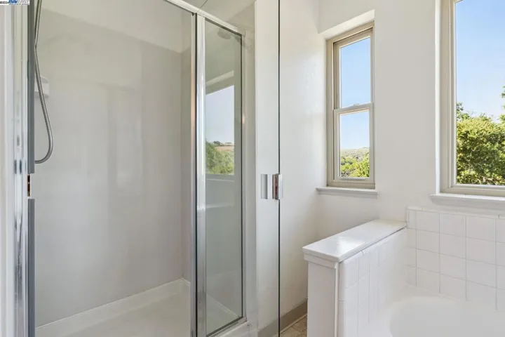 16817 Hallmark Ct, Castro Valley, California 94552