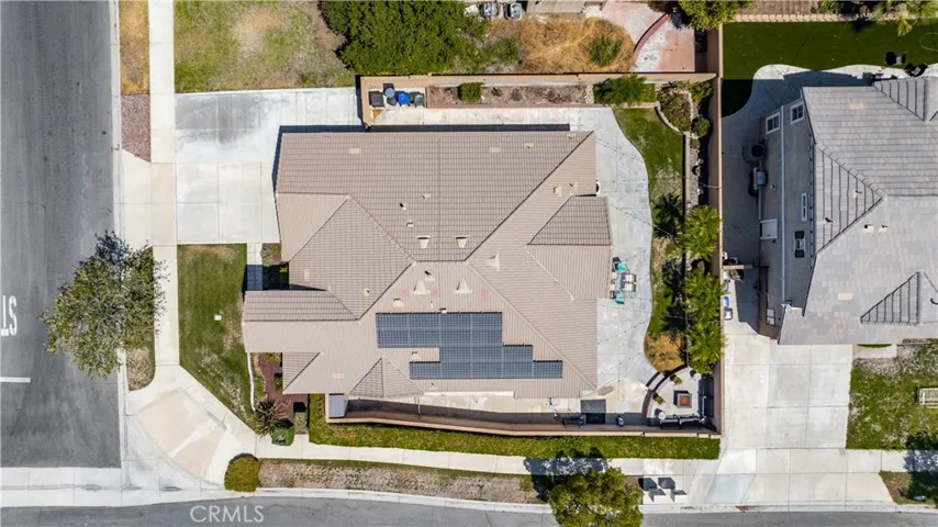 6973 Clear Lake Way, Fontana, California 92336
