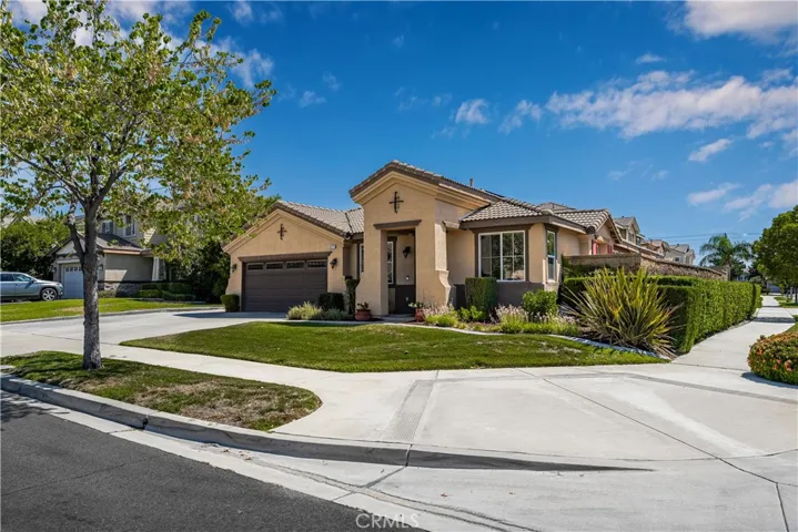 6973 Clear Lake Way, Fontana, California 92336