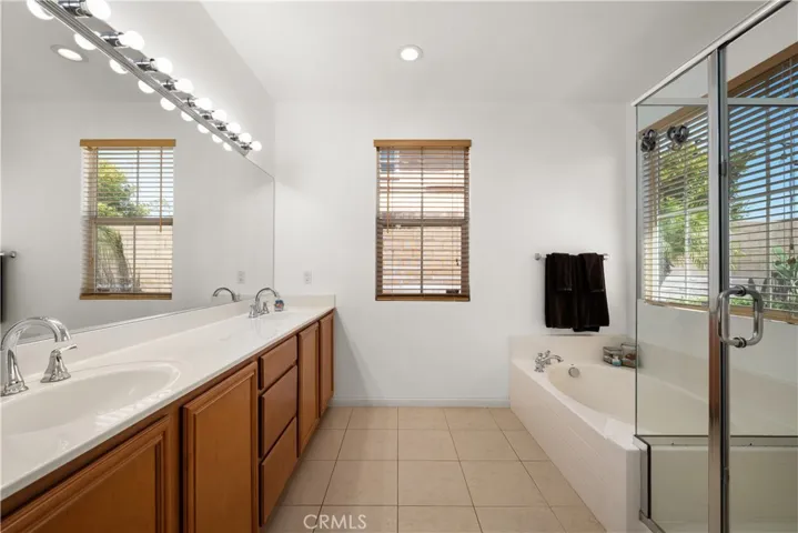 6973 Clear Lake Way, Fontana, California 92336