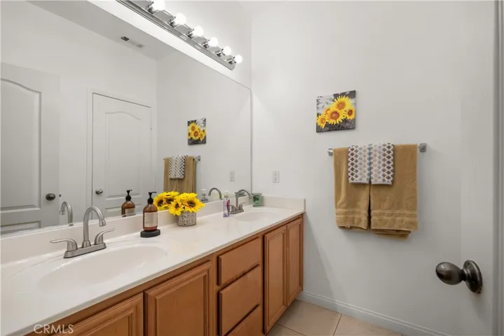 6973 Clear Lake Way, Fontana, California 92336