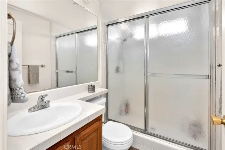 9354 Vista Serena, Cypress, California 90630