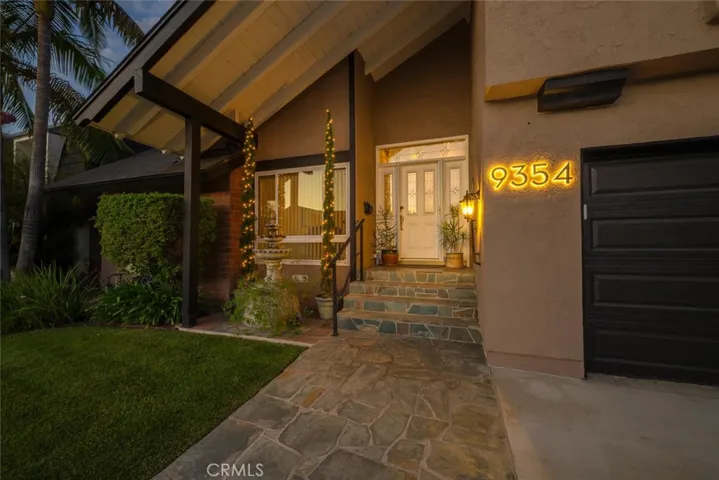 9354 Vista Serena, Cypress, California 90630