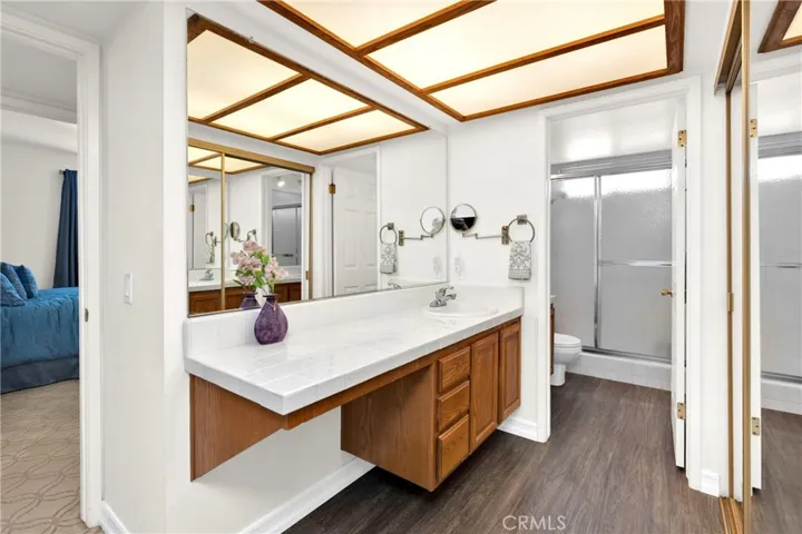 9354 Vista Serena, Cypress, California 90630