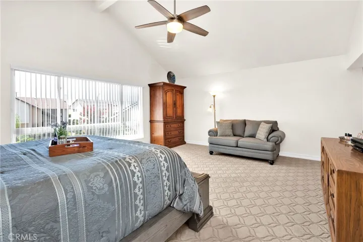 9354 Vista Serena, Cypress, California 90630