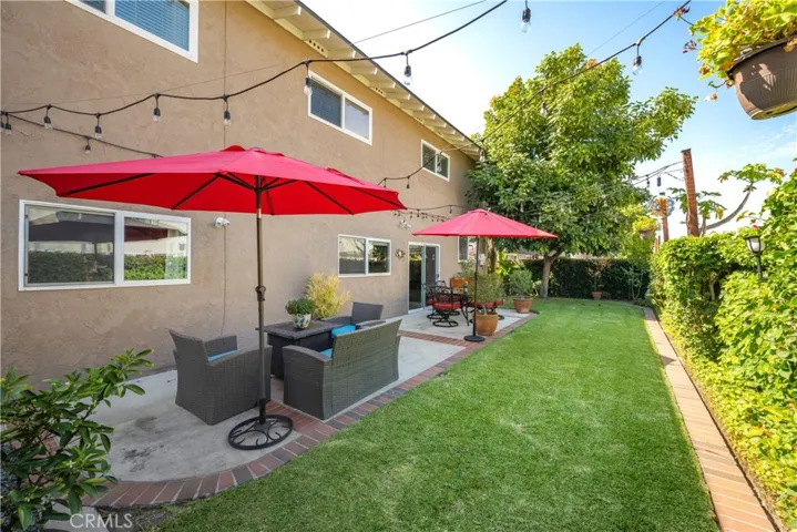 9354 Vista Serena, Cypress, California 90630