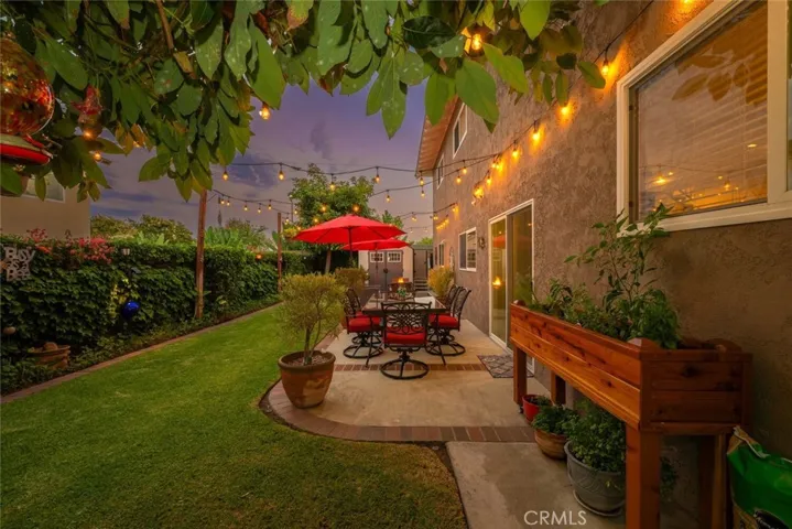 9354 Vista Serena, Cypress, California 90630
