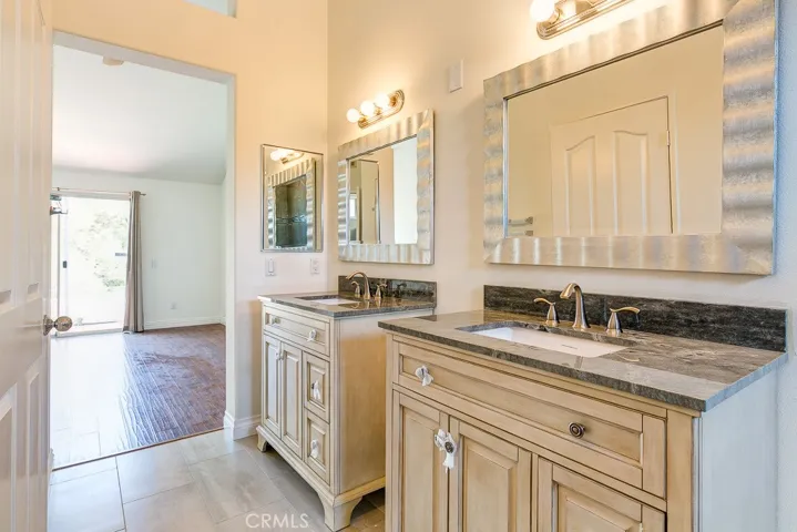 11 Vienna, Laguna Niguel, California 92677