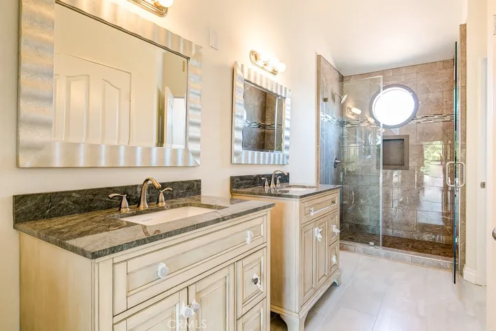 11 Vienna, Laguna Niguel, California 92677