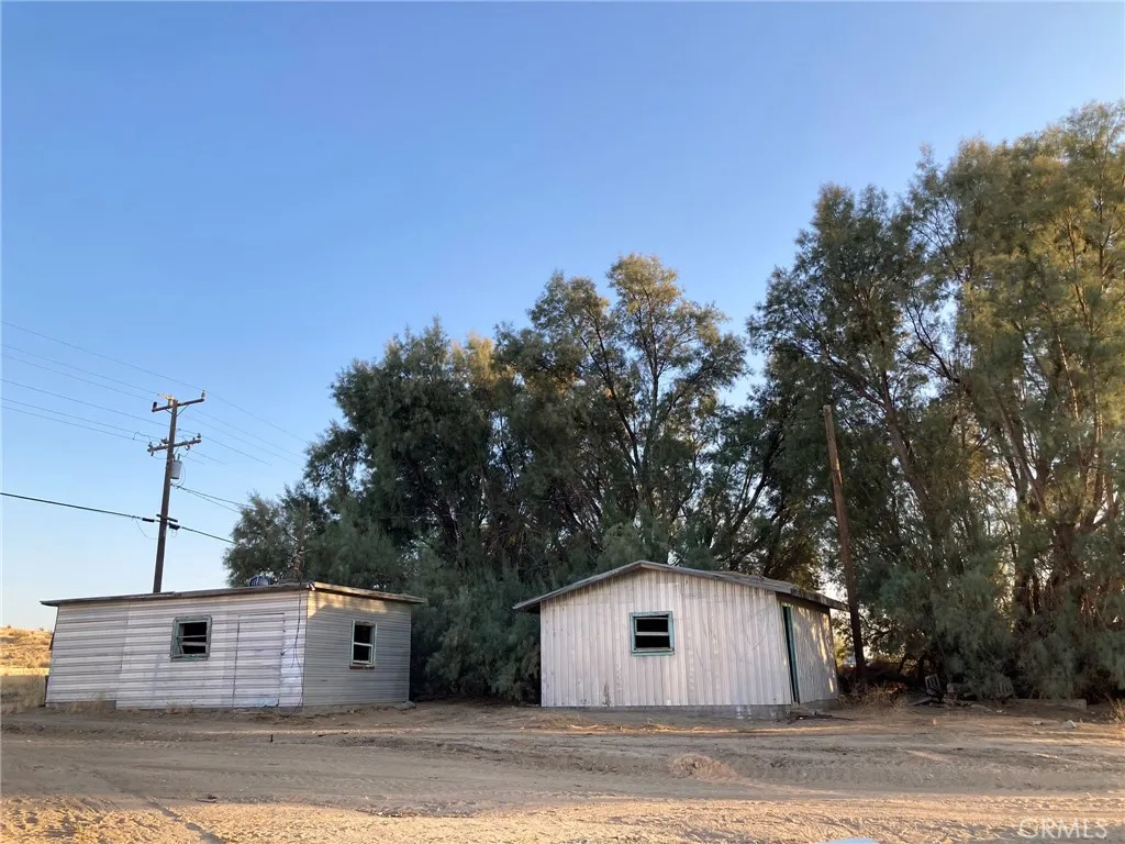 21483 Main Street, Barstow, California 92311 home-pic-10