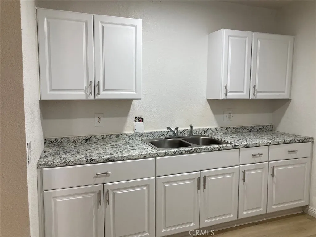 21483 Main Street, Barstow, California 92311 home-pic-17