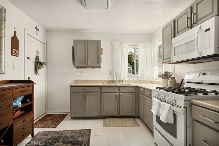 1268 W 31st Street, San Bernardino, California 92405